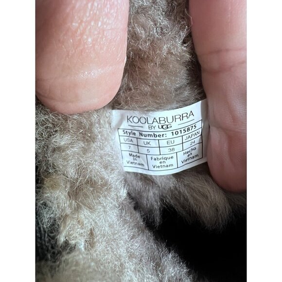 Koolaburra Victoria Spencer suede black fur boot women size 7 - Picture 2 of 9